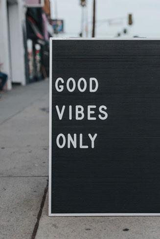 Good Vibes Only - Street Sign